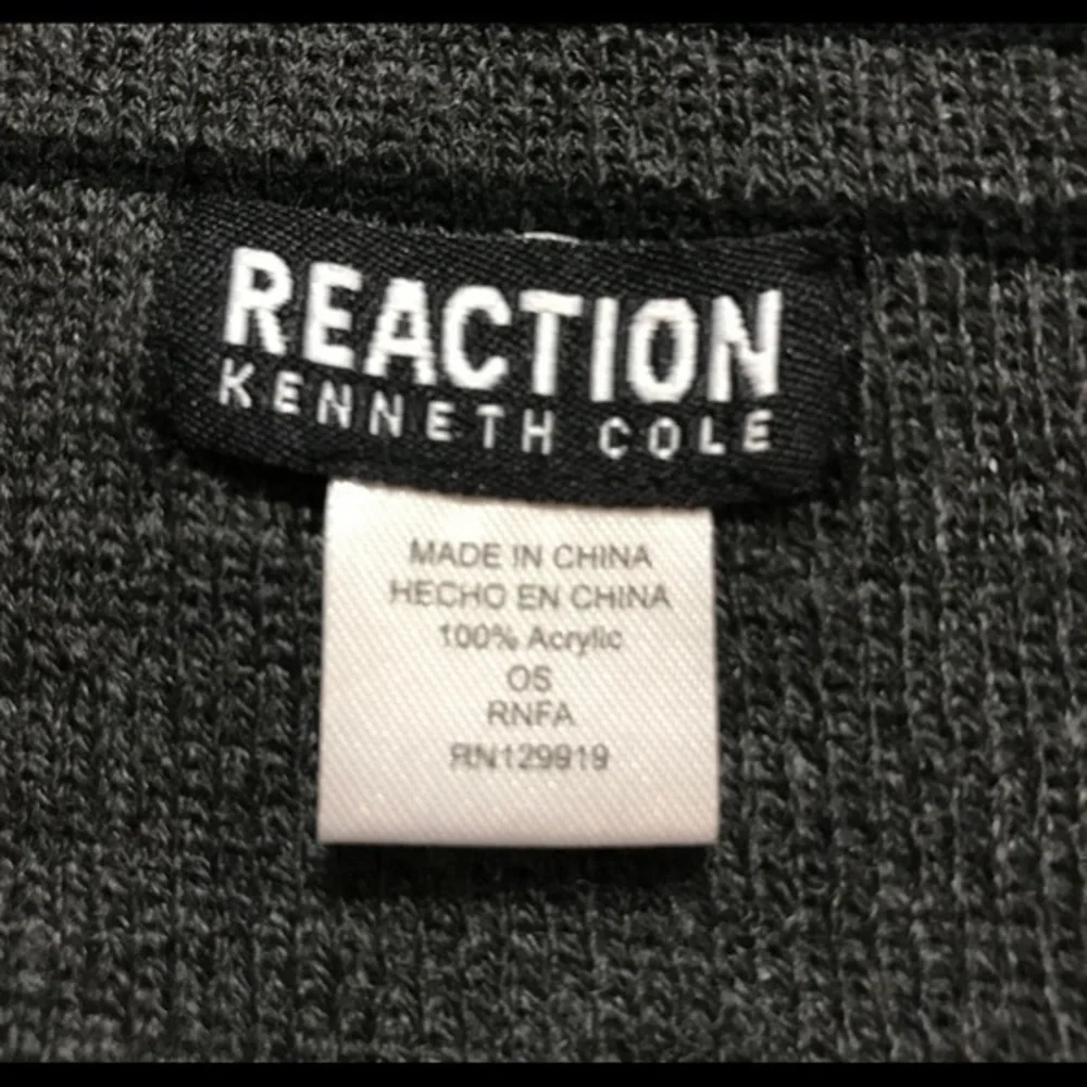 Reaction Kenneth Cole Beanie and Scarf Set Gray